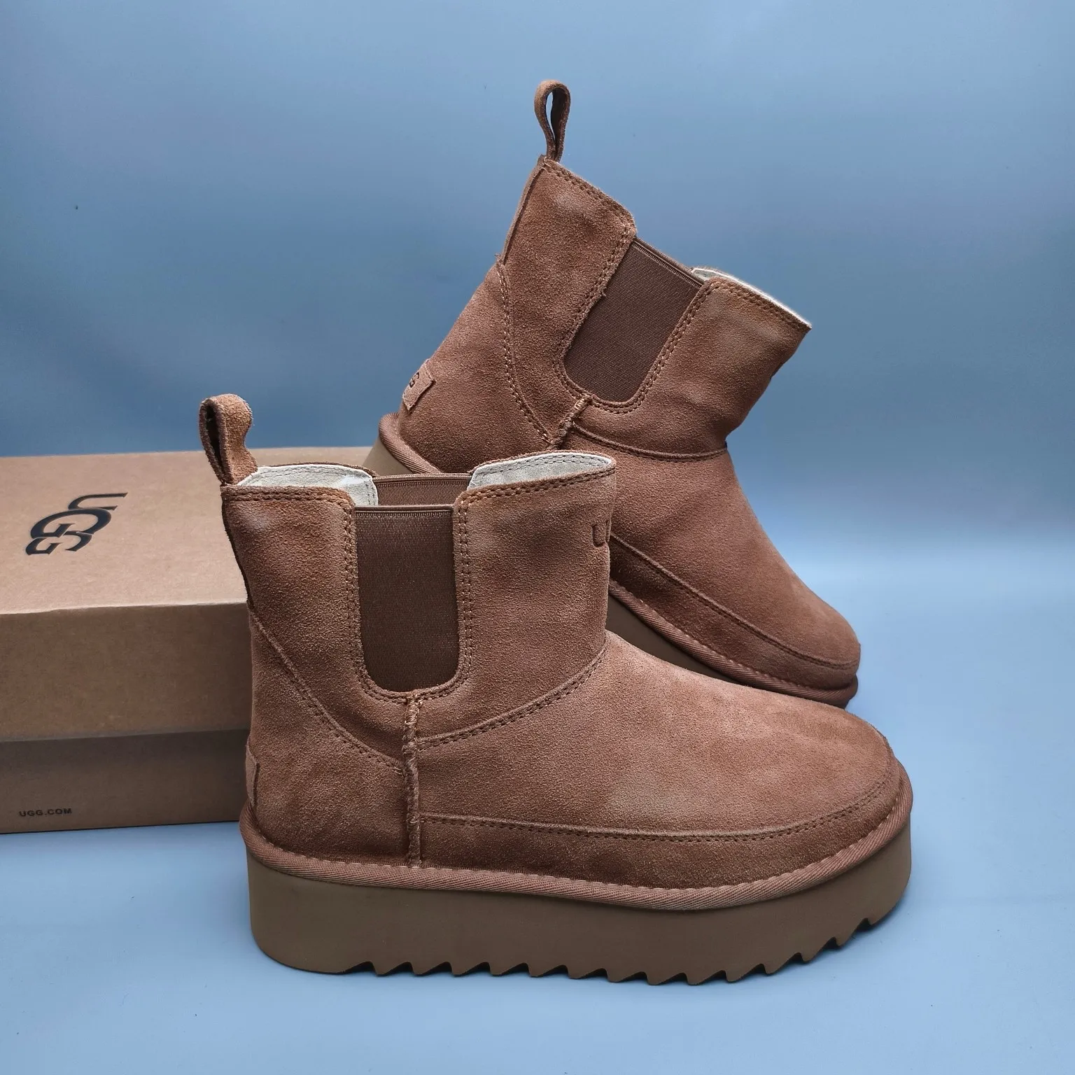 💰560 UGG sheepskin all-in-one snow boots 8051 thick-soled Chelsea casual shoes Color: maroon black antelope brown Matching size: 35-40
